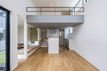 船橋市・習志野市・千葉市で建てる注文住宅｜リビング吹き抜け