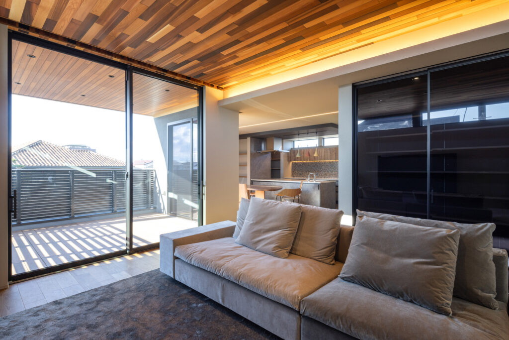 船橋市・習志野市・千葉市で建てる注文住宅｜インナーテラスのあるリビング